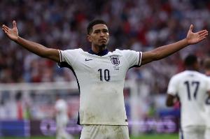 邮报撰文：图赫尔球队容不下