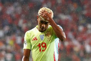 西足协官方：亚马尔因伤退出本期西班牙大名单