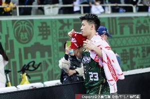 林葳最强校友都有谁？鸭王&狄龙在列 包含WNBA的同年状元和榜眼！