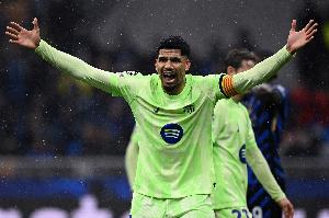 卡拉格：阿劳霍关键战拉胯，巴萨想要有所作为必须卖掉他