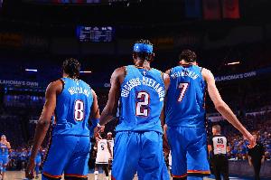 美媒排新赛季三人组TOP10：雷霆三少第一 湖人第三