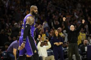 Skip：詹姆斯40岁的人做事却像个巨婴 湖人没给他合同就天天装病