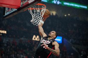 填满数据栏！卡马拉13中5得到14分4板3助1断2帽 三分9中4