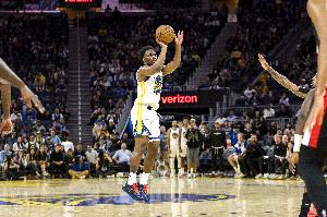 很契合球队！克赖尔替补10分钟 7中4&三分5中3拿到11分2助