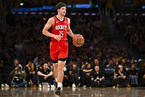 我就是首发控卫！谢泼德半场攻传防兼具 爆砍18分4板3助4断1帽！