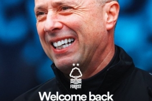 森林官方：合计出场超400次，俱乐部名宿沃恩和斯通加入教练组