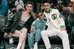 嫂子好美！绿军小老板何猷君晒揭幕战动态~老婆陪伴&孩子生日