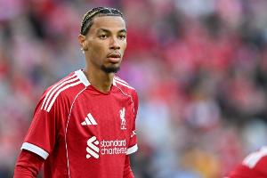 在欧战为法兰克福取得进球+攻破球门，埃基蒂克是历史首人