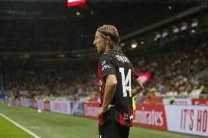 莫德里奇：本来上半场就该锁定胜局，我们很生气，因为丢了两分