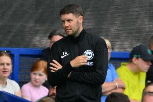 布莱顿主帅：今天球队执行力出了问题，梦剧场球迷声浪确实震撼