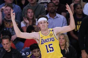 28分16助+压哨绝杀！霍华德赞里夫斯：AR15 我的老天爷哪