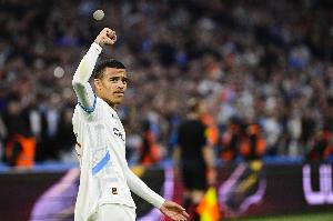 本赛季法甲格林伍德参与11粒进球，与勒波尔并列最多