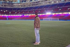 念旧！梅西晒照参观新诺坎普：昨晚我回到了曾让我魂牵梦绕的地方