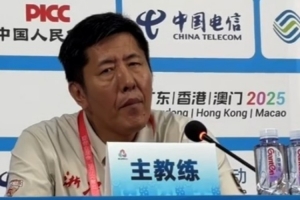 懂球！丁伟：夹击是必须的 放眼全中国 单防周琦太难了