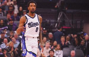 主场两连败！蒙克：球迷有情绪正常 尤其在我们未全力以赴的时候