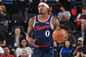 解说：比尔每场挣83.3万&还领买断的几千万 快船损失两个鲍科比