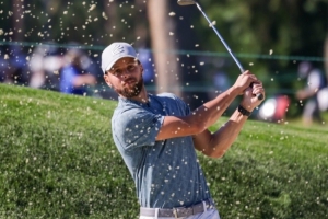 美记：安德玛近年营收下滑 库里退役后可能会更多地转向高尔夫