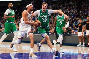 华盛顿：我尽力把经验都传给弗拉格 他肯定会成为极其出色的球员