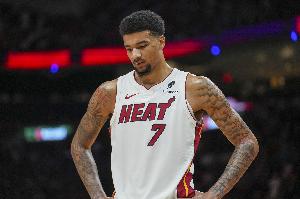 鲍威尔：韦尔像2K里接管模式的能量条 总是在顶端划时代级别