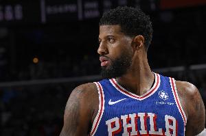 抬手就有！乔治复出赛季首秀 侧翼速射三分一箭穿心