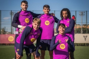 记者报巴萨训练：霍安·加西亚准备复出，孔德从国家队回归训练