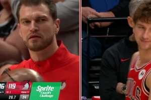 很关键！怀特造成杀伤 开拓者挑战成功取消犯规&改判中圈跳球