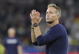 尤尔曼德：我的足球哲学是边做边学  在德甲必须主动出击