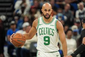 伤士气！杰伦·布朗劈扣被克拉克斯顿按帽 怀特随后空篮不进