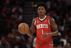 阿门谈打控卫：教练告诉我无需成为下一个范弗里特 只需做自己