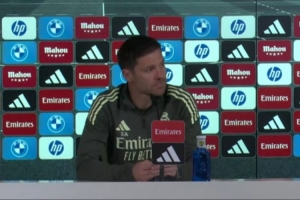 阿隆索：米利唐和阿森西奥都踢过边后卫 库尔图瓦是球队支柱