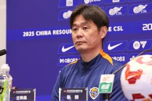 直播吧：李霄鹏教练组跟海牛球员告别，下赛季不会再继续执教海牛