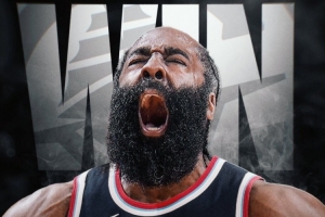 还在进化！哈登狂轰55分仅2失误 创个人生涯50+比赛最低失误数