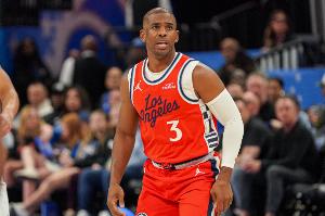 媒体人：家乡给予保罗的是全场的掌声 从控卫的希望到控卫的标杆