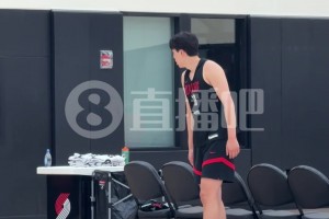 主攻投射啊！杨瀚森今日训练，大量练习底角、弧顶三分