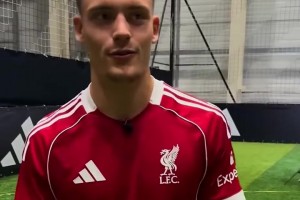 刘凯源有点灵性！训练赛上一脚外脚背传中出乎所有人意料