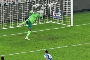 奥纳纳7次扑救+零封又当选全场最佳，曼联这球队绝对有点说法~