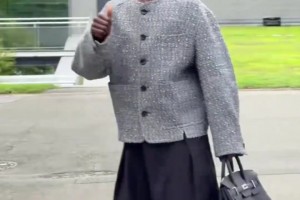 卡马文加这不大妈穿搭嘛！实在欣赏不来有钱人的穿搭