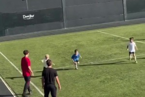 有几分父亲的影子？来看看格里兹曼小儿子的足球实力！