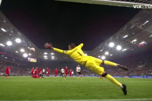 圆月弯刀！劳姆任意球直接破门！德国1-0领先卢森堡！