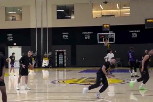 东契奇今日份三分训练，这状态看上去相当不错啊！