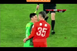 谁更硬？中超名场面：当戴老板遭遇挺爷。。。