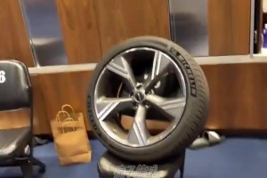 杨毅回顾：姚明和奥尼尔差距还是 巅峰奥尼尔基本无解