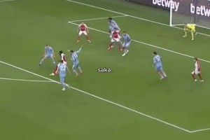 身体素质越来越强了！迷你罗正在享受与葡萄牙U16训练的生活！