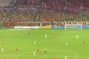 备战与河南队的关键战，徐正源训练场上进行赛前动员