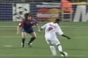 英国足球哥：蓉城球迷对阿奇姆彭种族歧视…真恶心一点素质都没有