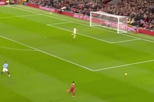 超级巨大的失误！詹俊解说名场面：加克波破门，曼联领先！