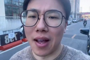 孔祥宇：快船在第三节的调整能力几乎为0，逮谁被谁打爆