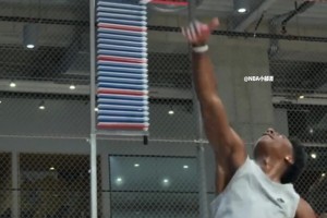 天赋炸裂破纪录！网红甲亢哥跟着KD亲身体验NBA体测环节~