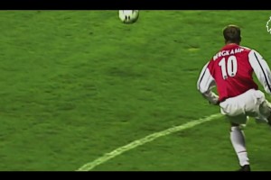 应该被博物馆封存的进球！看博格坎普回顾自己的世纪转身进球！