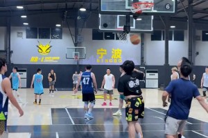 张茹是目前女篮里最漂亮的运动员！！不接受反驳~